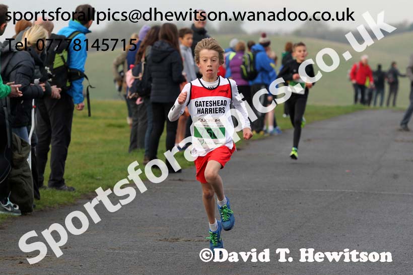Under-13s Heaton Harriers Memorial Road Race. Photo: David T. Hewitson/Sports for All Pics